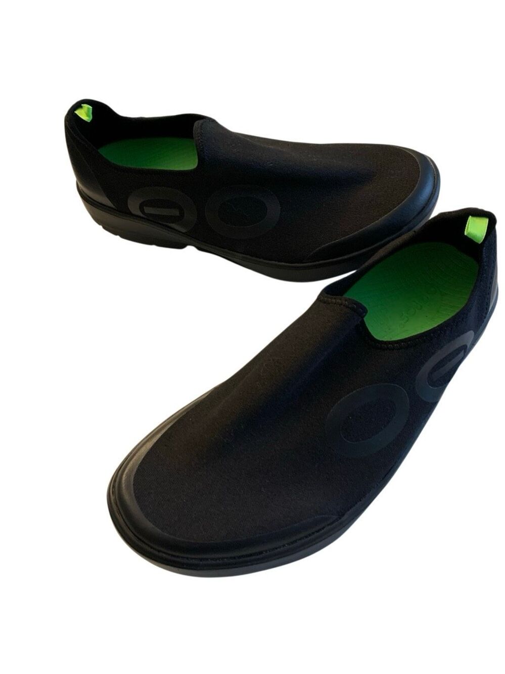OOFOS black slip on shoes men's size 10.5